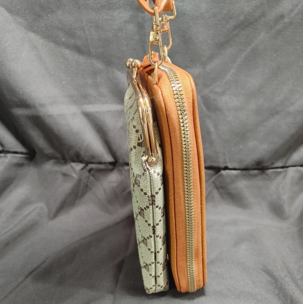 Park Avenue Brown and Cream Patterned Women's Wrislet/Crossbody Bag